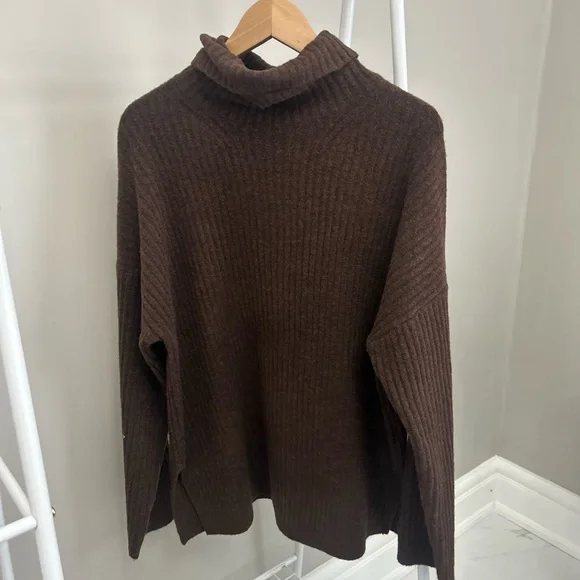 Brown Turtleneck Sweater and Pants set - Picture 2 of 4